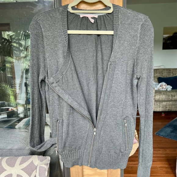 Victoria Secret Cardigan NWOT - Picture 1 of 7